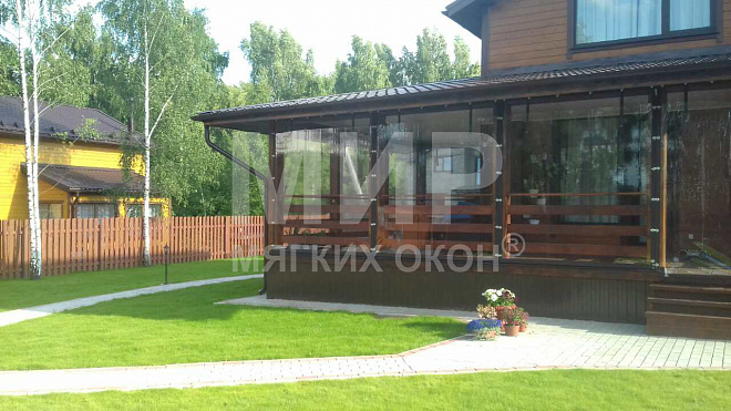 Чем закрыть веранду от осадков пыли и насекомых